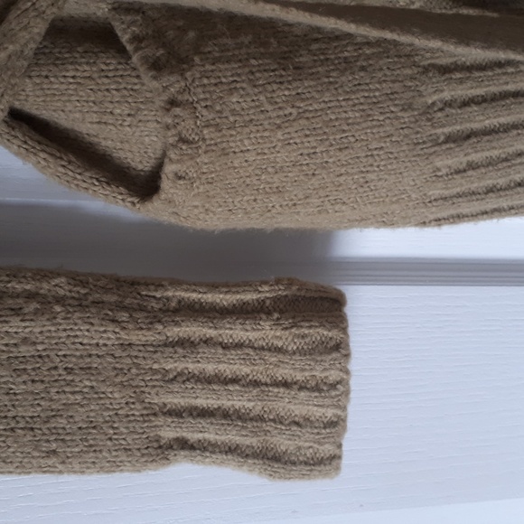Women's Cardigan - Picture 5 of 8
